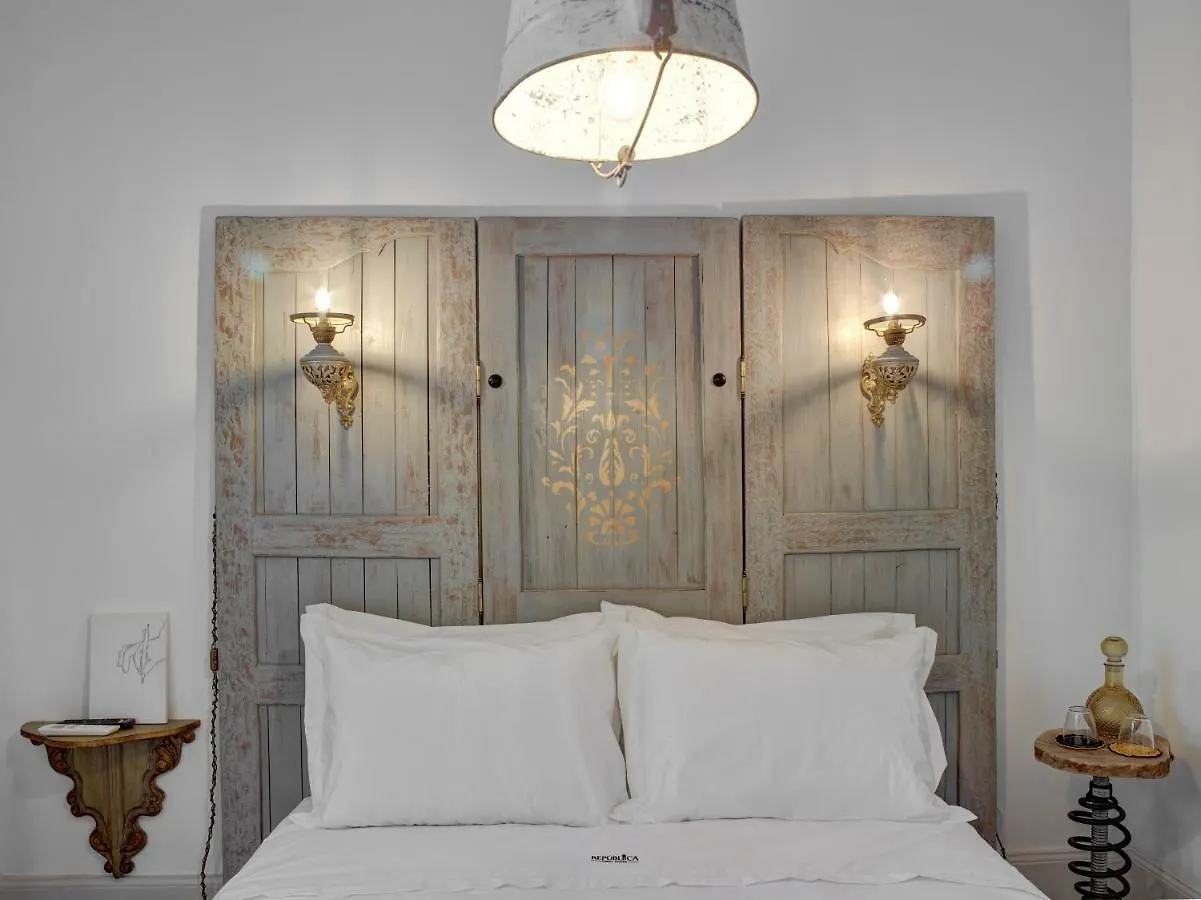 Republica Guest House Coimbra Bed & Breakfast